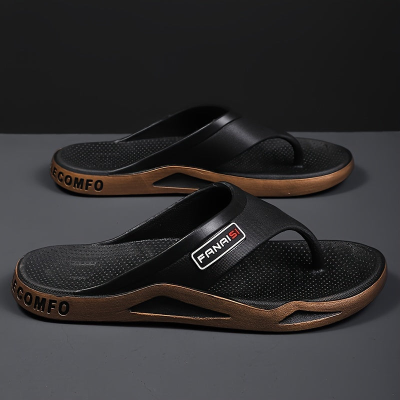 Chinelo clássico leve de cor sólida para homens, confortável e durável, ideal para atividades ao ar livre no verão.