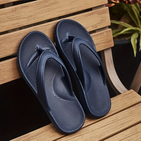 Chinelo masculino de cor sólida e leve, confortável, antiderrapante e fresco, com tecnologia anti-odor EVA, para uso ao ar livre no verão.