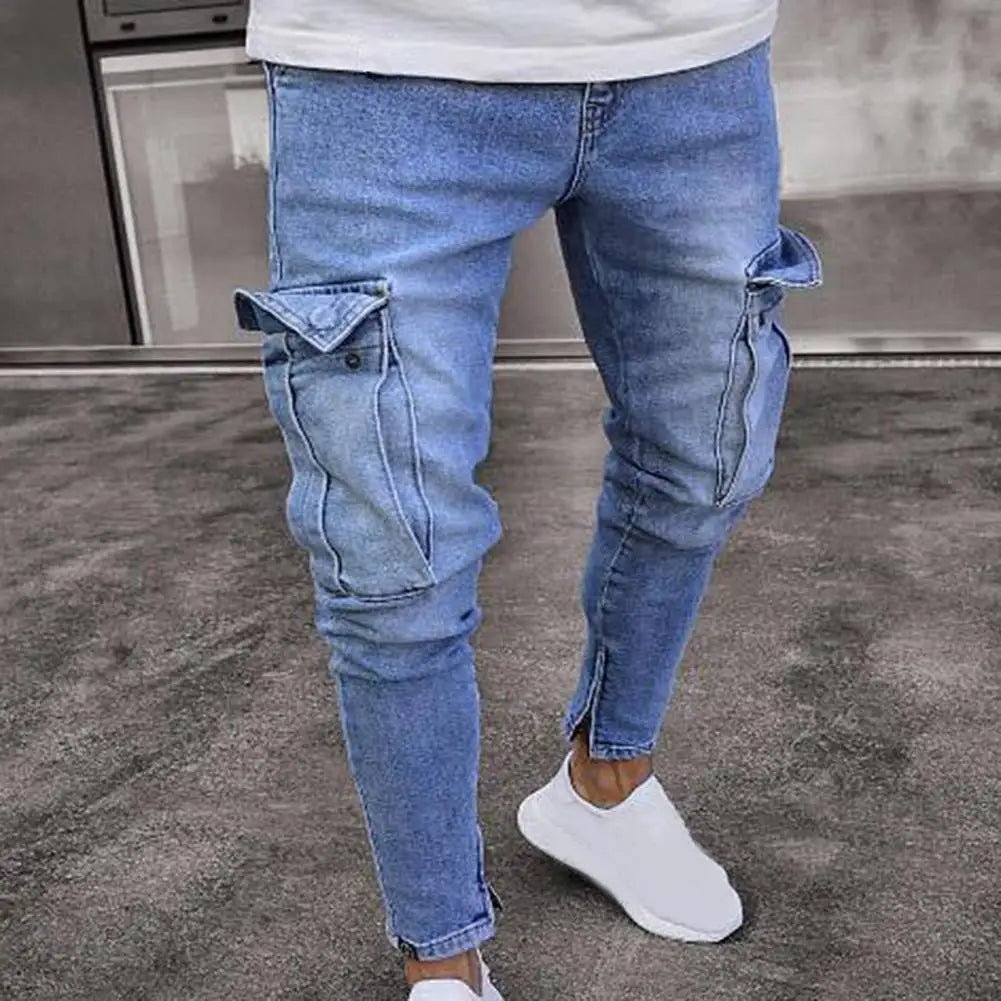 Calça * jeans azul claro com vários bolsos e zíper